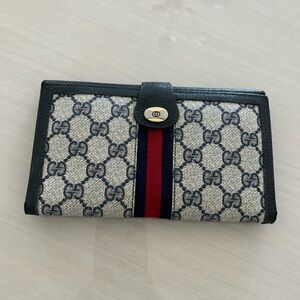 AUTHENTIC GUCCI VINTAGE GG Monogram Supreme Blue Leather & Canvas Long Wallet